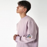 Embroidered sweat shirt_Light purple 소매 자수 맨투맨_라이트 퍼플