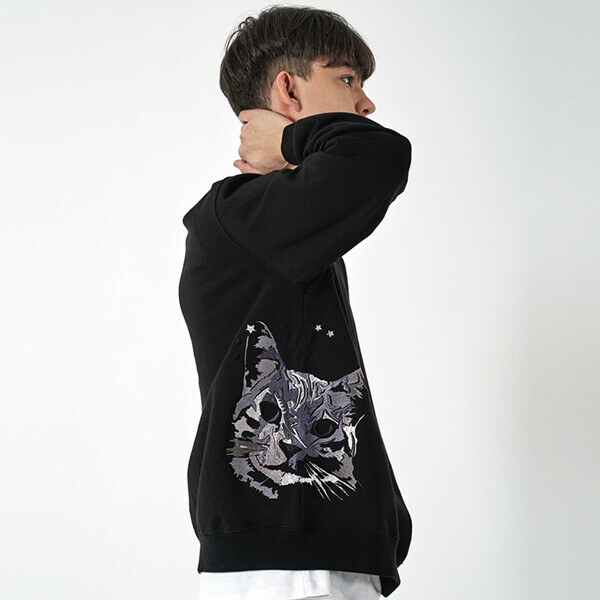 1215 디자이너스,Side cat embroidered sweat shirt_Black 사이드 캣 자수 맨투맨_블랙